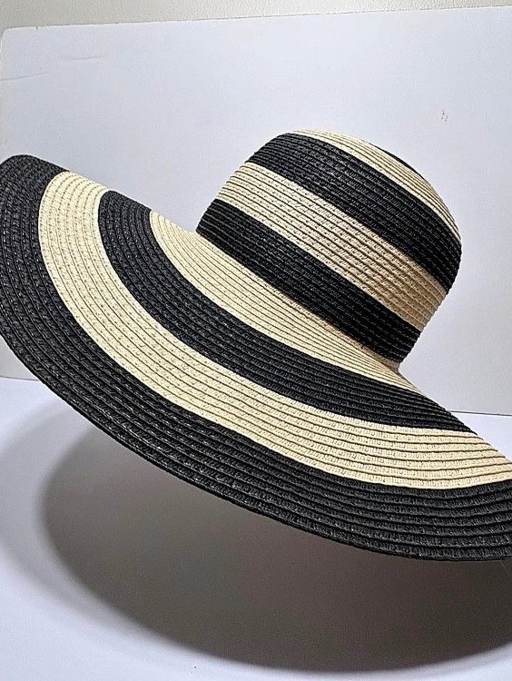 Serra Black & Cream Block Sun Hat L Like New